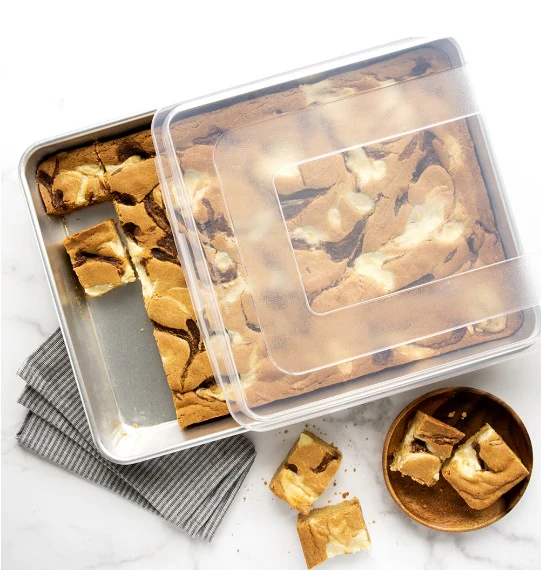 Nordic Ware 50540 17" Naturals High Sided Sheet With Lid - Image 4