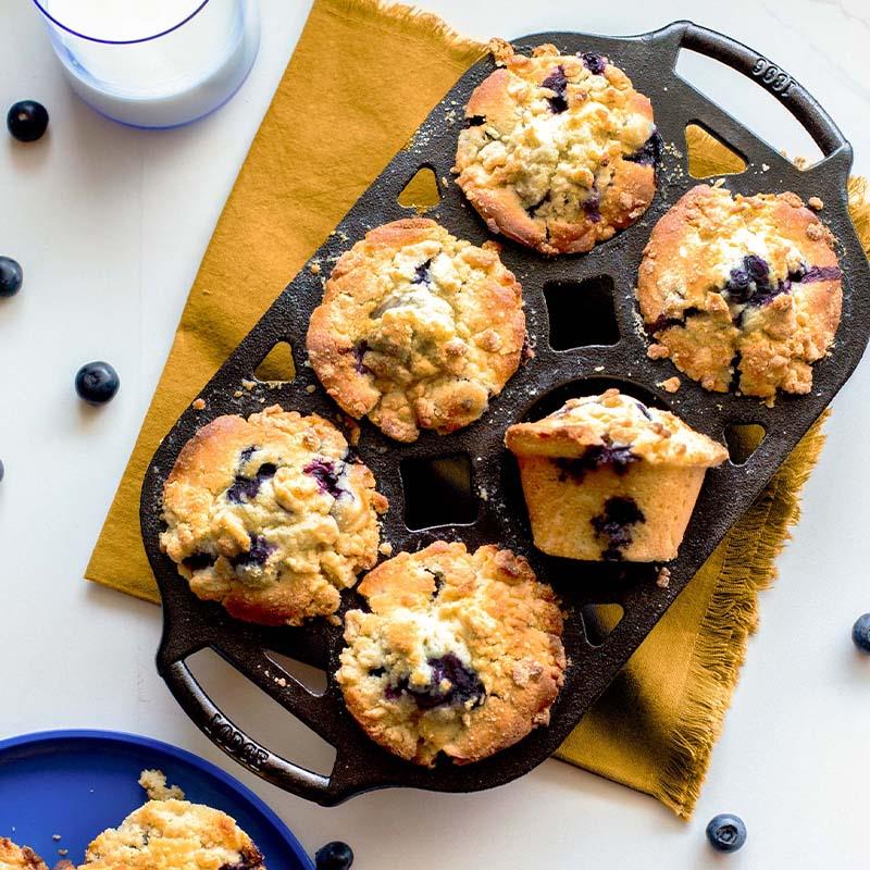 Lodge 6 Cup Muffin Pan, Cast Iron - Image 4