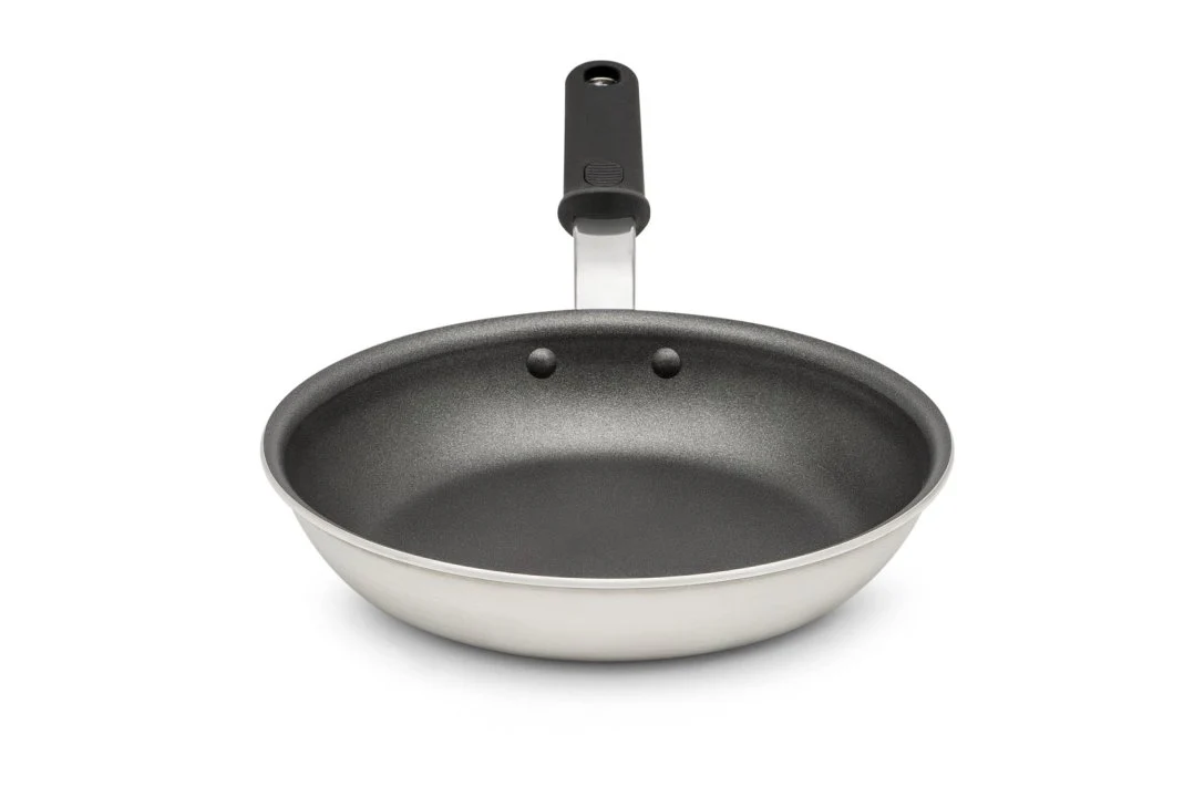 Vollrath 10" Non Stick Fry Pan With Black Handle - Image 3