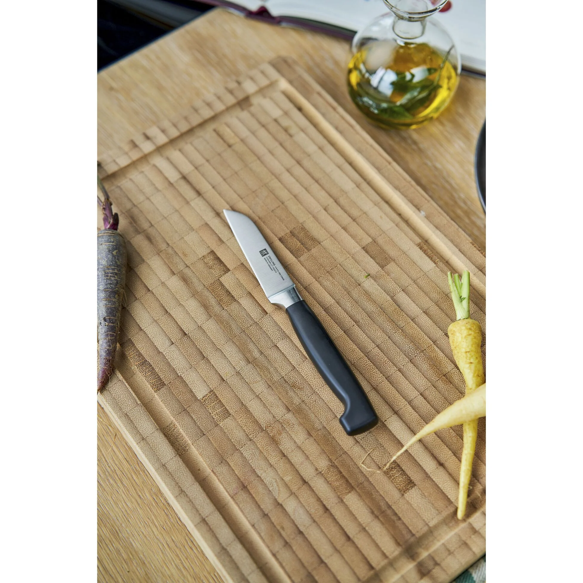 Zwilling Four Star 3" Vegetable Knife - Image 3